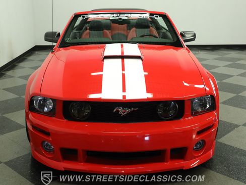Used 2006 Ford Mustang GT RWD image 16