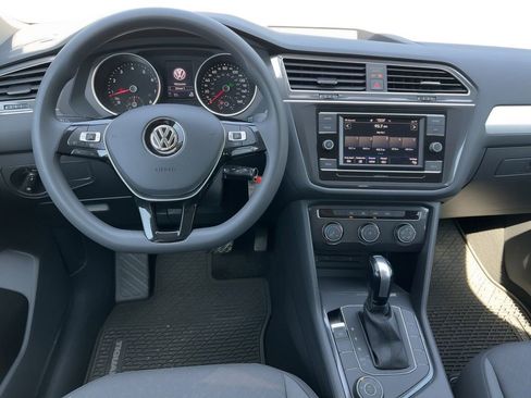 Used 2020 Volkswagen Tiguan S AWD/4WD image 5