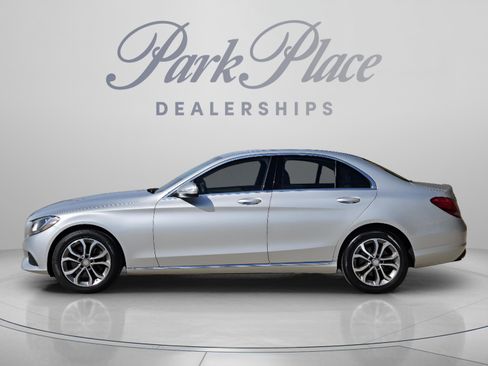 Used 2015 Mercedes-Benz C 300 Sedan image 2