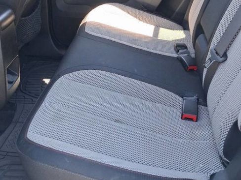 Used 2017 Chevrolet Equinox LT w/ Convenience Package image 16