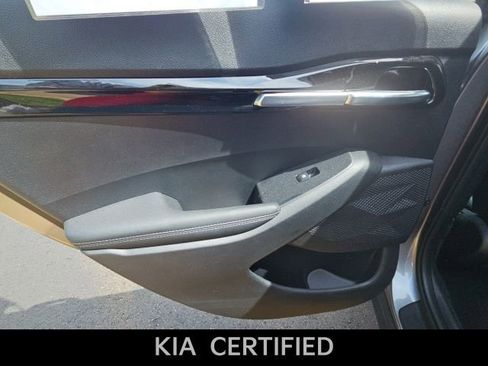 Used 2024 Kia Seltos S AWD/4WD image 38