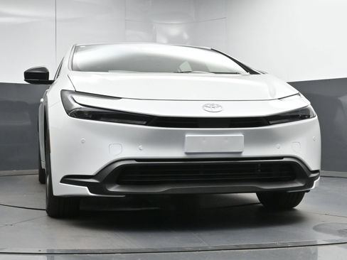 New 2026 Toyota Prius LE image 20