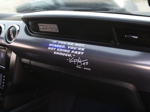 Used 2015 Ford Mustang Coupe image 17