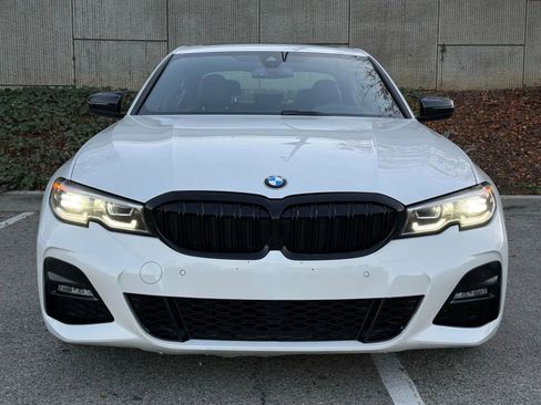 Used 2019 BMW 330i Sedan w/ M Sport Package image 4