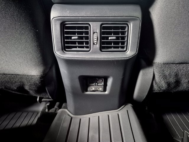 Certified 2024 Toyota RAV4 XLE AWD/4WD image 33