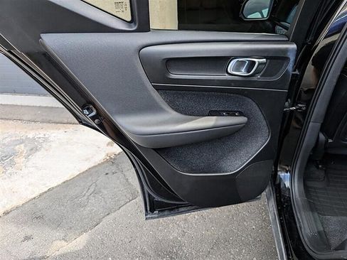 Used 2021 Volvo XC40 P8 Recharge w/ Advanced Package AWD/4WD image 25