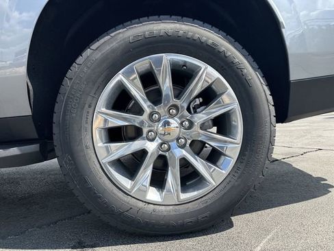 New 2026 Chevrolet Suburban Premier w/ Sun And Tow Package AWD/4WD image 43