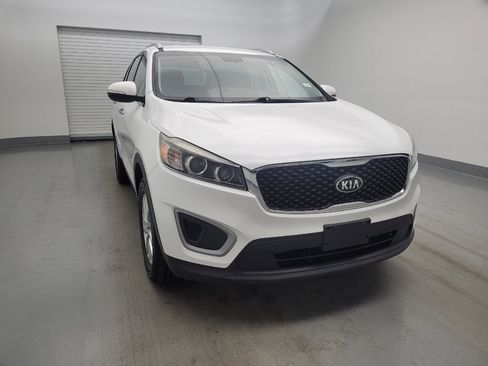 Used 2017 Kia Sorento FWD w/ LX Convenience Package image 14