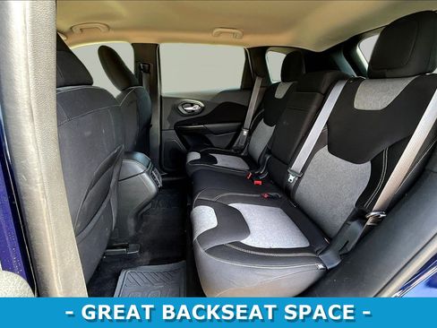 Used 2014 Jeep Cherokee Latitude AWD/4WD image 21