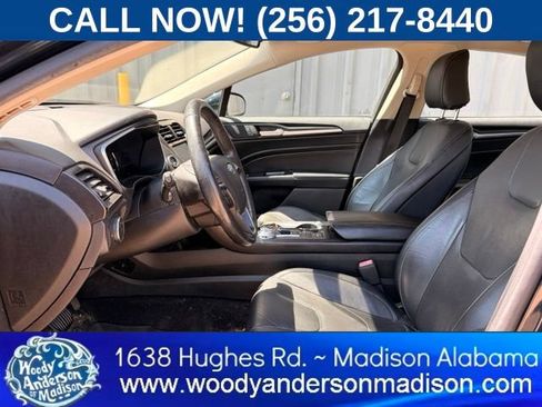 Used 2020 Ford Fusion Energi Titanium FWD image 10