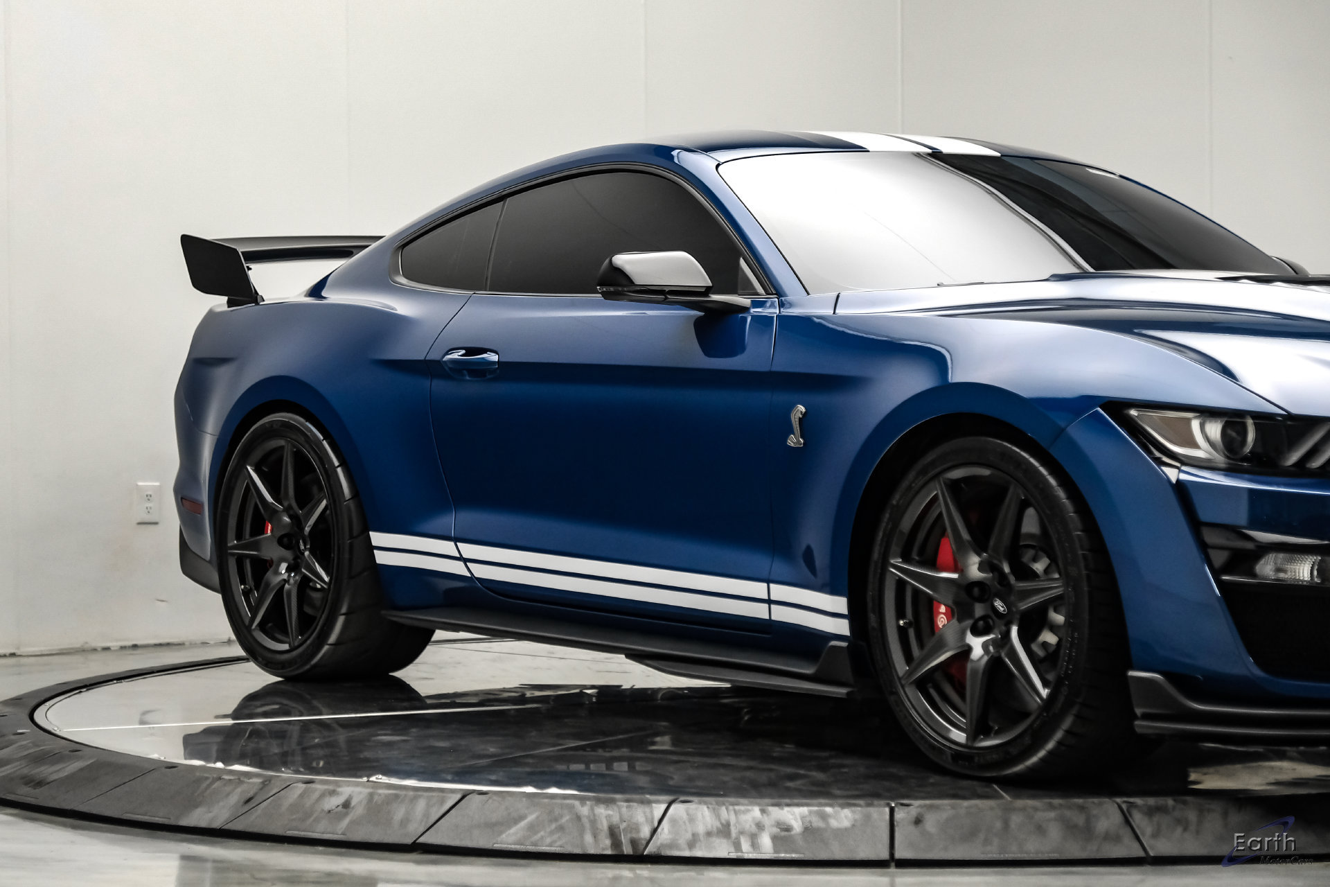 Used 2022 Ford Mustang Shelby GT500 w/ Carbon Fiber Track Pack RWD image 31