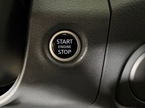 Used 2023 Nissan Frontier SV w/ Technology Package image 26