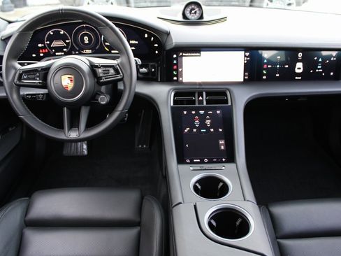 Used 2022 Porsche Taycan Turbo S image 24