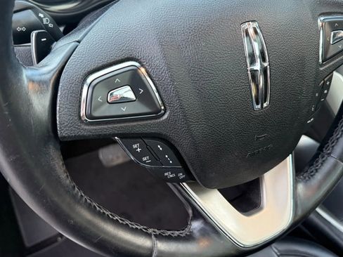 Used 2016 Lincoln MKC Reserve image 17