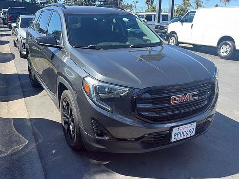 Used 2020 GMC Terrain SLT w/ Preferred Package FWD image 1