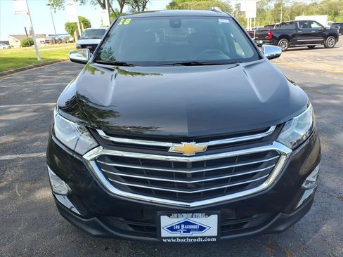 Used 2018 Chevrolet Equinox Premier FWD image 2