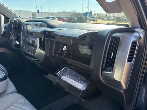 Used 2018 Chevrolet Silverado 1500 LT w/ All Star Edition image 55