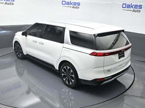 Used 2024 Kia Carnival EX image 52