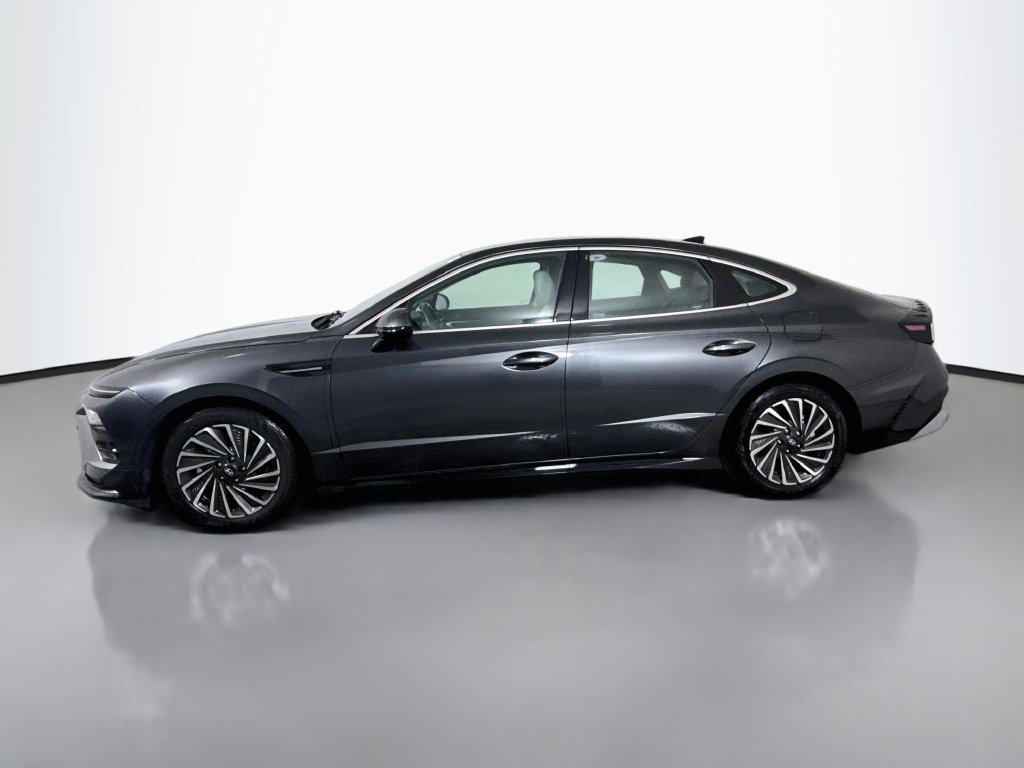 Used 2025 Hyundai Sonata SEL FWD image 6