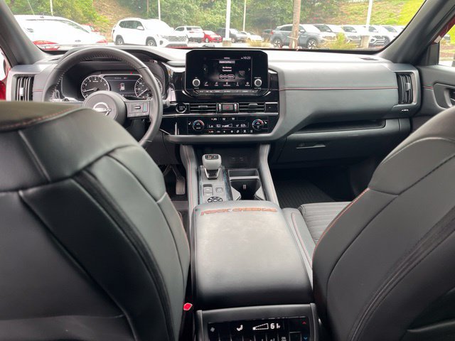 Used 2025 Nissan Pathfinder Rock Creek AWD/4WD image 17