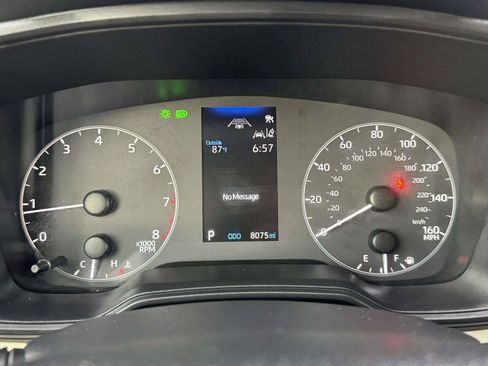 Used 2025 Toyota Corolla LE FWD image 22