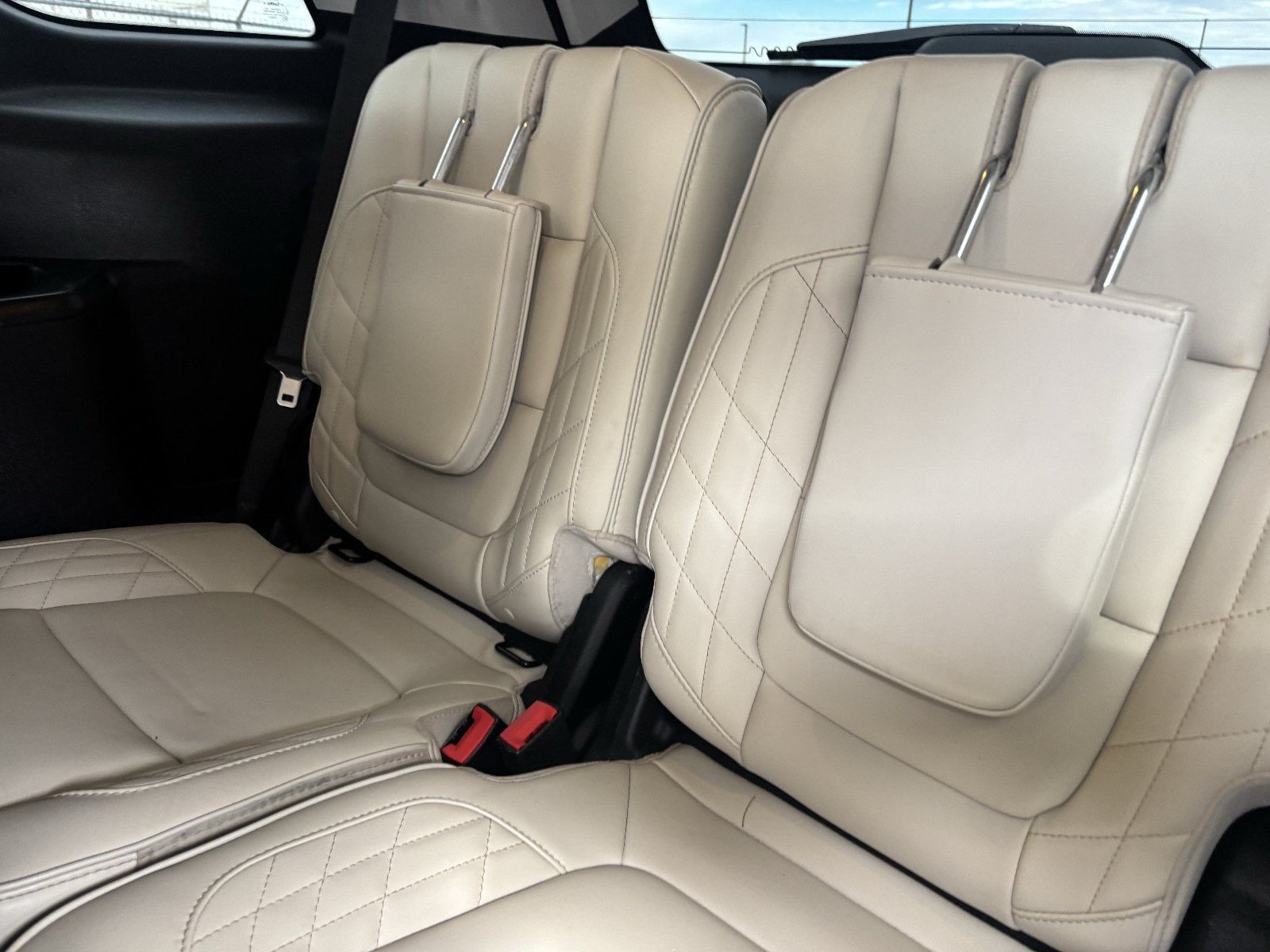 Used 2017 Ford Explorer Platinum AWD/4WD image 19