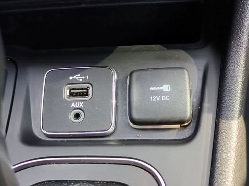 Used 2020 Jeep Cherokee Latitude image 31