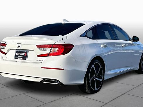 Used 2018 Honda Accord Sport image 12