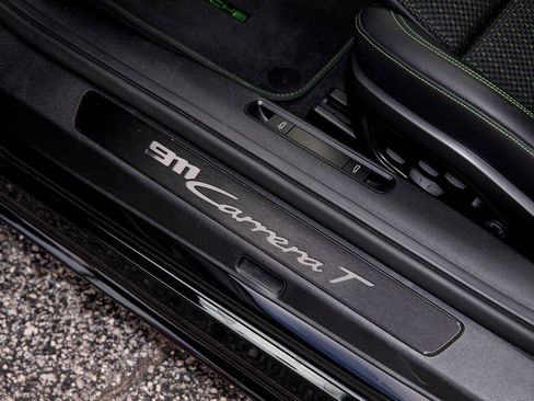 Used 2023 Porsche 911 Carrera T image 31