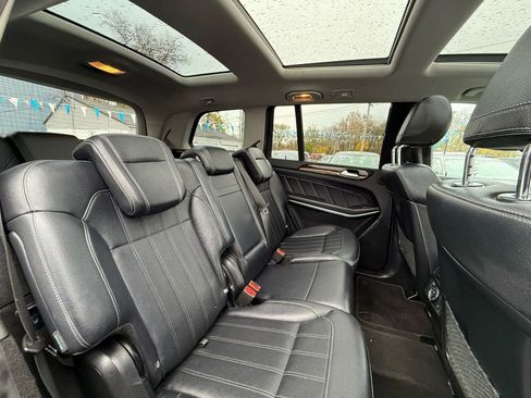 Used 2014 Mercedes-Benz GL 450 4MATIC image 53