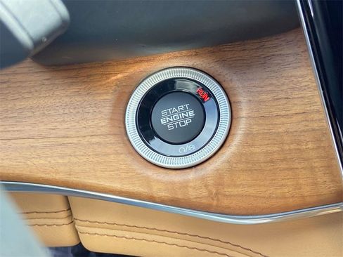 Used 2023 Jeep Grand Cherokee Summit image 28