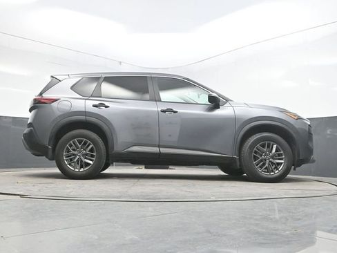 Used 2023 Nissan Rogue S AWD/4WD image 40