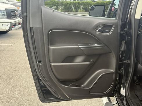 Used 2018 Chevrolet Colorado LT w/ LT Convenience Package RWD image 33