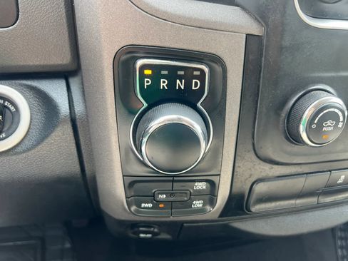 Used 2017 RAM 1500 Express AWD/4WD image 22