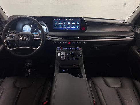 Used 2023 Hyundai Palisade Limited FWD image 14
