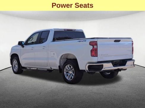 Used 2023 Chevrolet Silverado 1500 LT AWD/4WD image 7