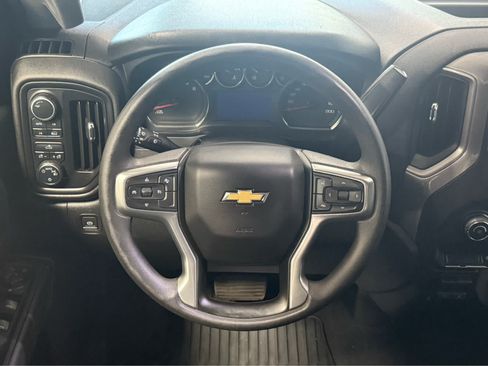 Used 2022 Chevrolet Silverado 1500 Custom w/ Safety Confidence Package AWD/4WD image 16