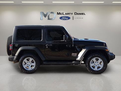 Used 2020 Jeep Wrangler Sport image 6