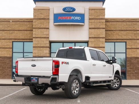 New 2026 Ford F250 Lariat w/ Lariat Premium Package image 6