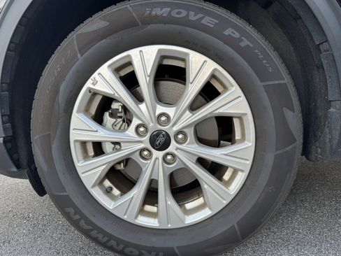 Used 2025 Ford Escape Active AWD/4WD image 12