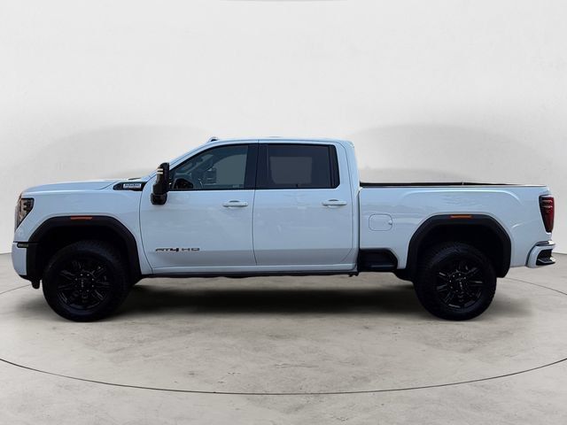 Used 2024 GMC Sierra 3500 AT4 w/ Technology Package AWD/4WD image 8