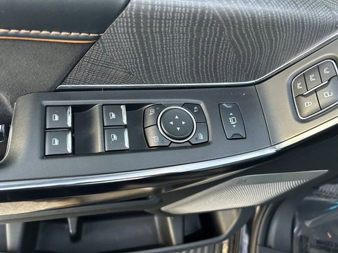 Used 2021 Ford F150 Platinum w/ FX4 Off-Road Package image 23