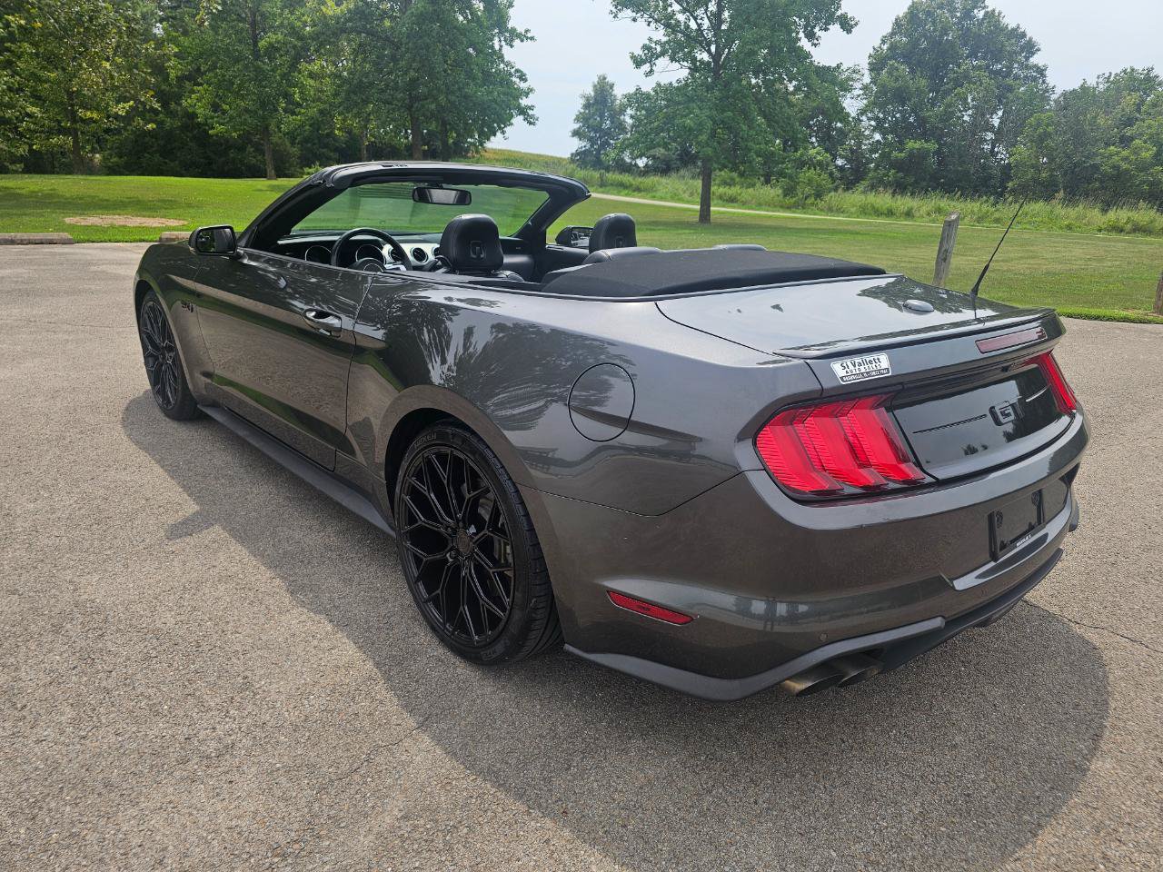 Used 2020 Ford Mustang GT Premium RWD image 15