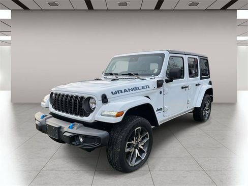 Used 2024 Jeep Wrangler Unlimited w/ Convenience Group image 7
