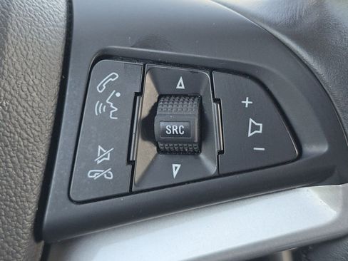 Used 2019 Chevrolet Trax LT w/ LT Convenience Package FWD image 18