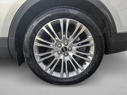 Used 2018 Lincoln MKX Reserve w/ Cargo Utility Package image 23