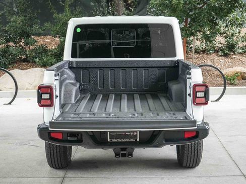 New 2026 Jeep Gladiator Sport image 23