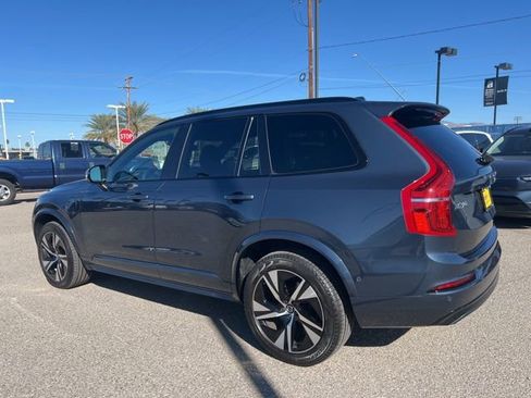 Used 2022 Volvo XC90 T8 R-Design w/ Advanced Package image 5