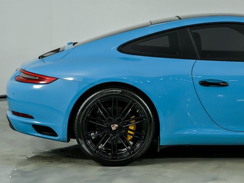 Used 2018 Porsche 911 Carrera image 13