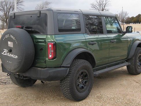 Used 2023 Ford Bronco Wildtrak image 5